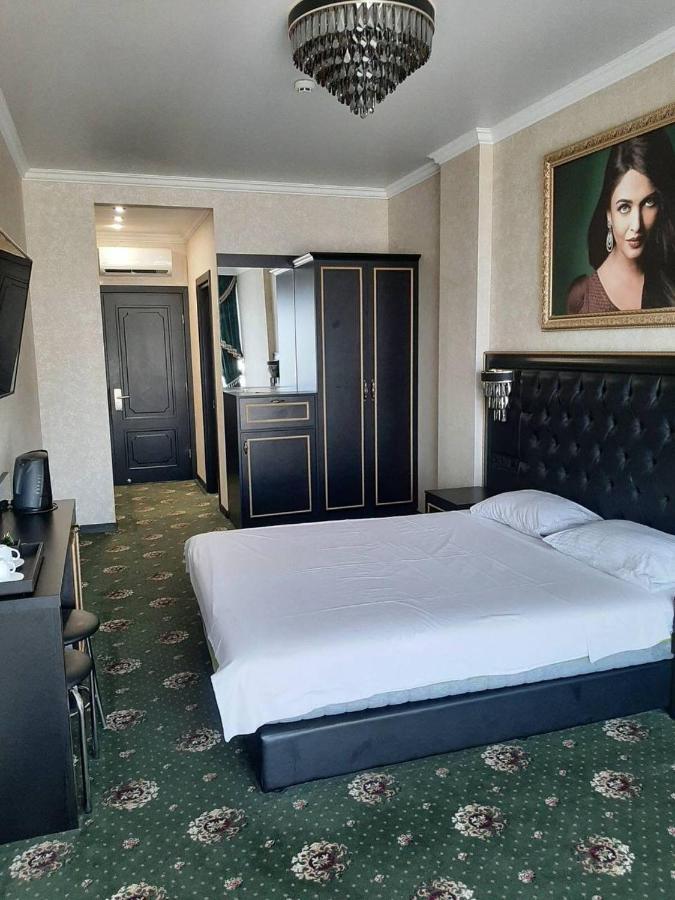 Arcadia City Apartments Odessa Buitenkant foto